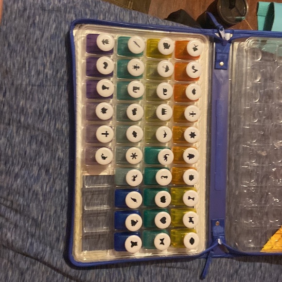 36 Paper Punch Set - Picture 4 of 4